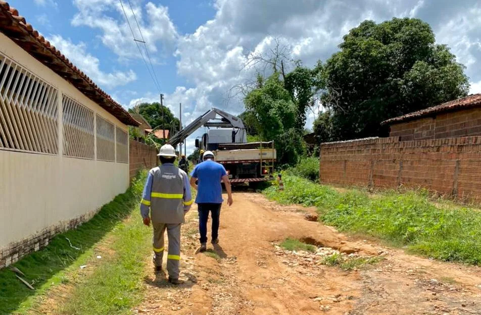 Equatorial realiza regularização da rede elétrica em Avelino Lopes