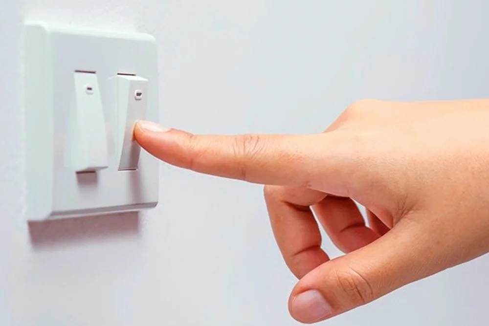 Agosto Vermelho: saiba como prevenir acidentes com a rede elétrica